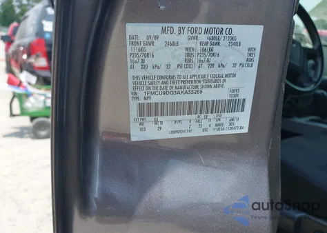 2010 Ford Escape Xlt z USA, uszkodzony, nr VIN 1FMCU9DG3AKA55265